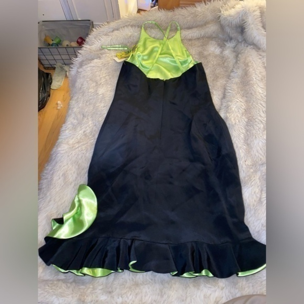 Flores & Flores Little Black Dress peek a boo Lime Green NWT silk 90’s size 4